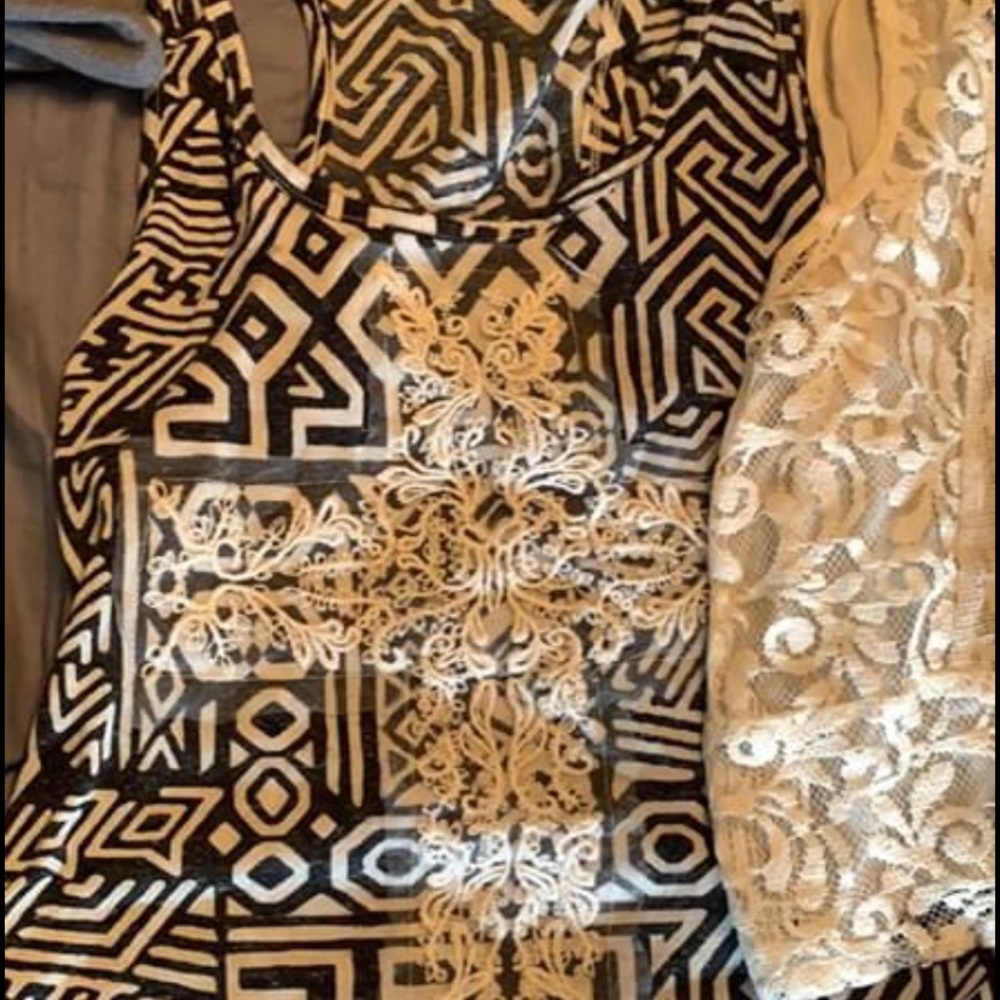 Different items - Picture 4 of 4